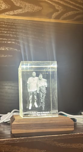Aniversario: Su historia, en cristal